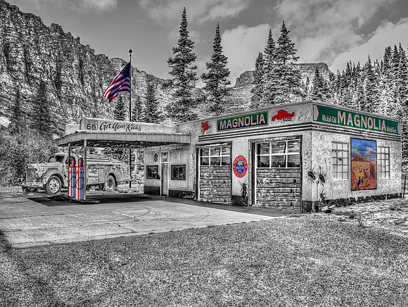 Get Your Kicks Mobil Station